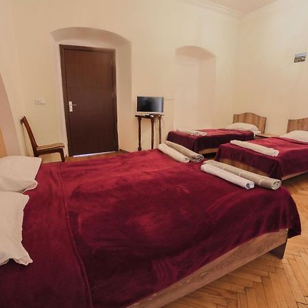 Gh Sanapiro Hotel Телави Екстериор снимка