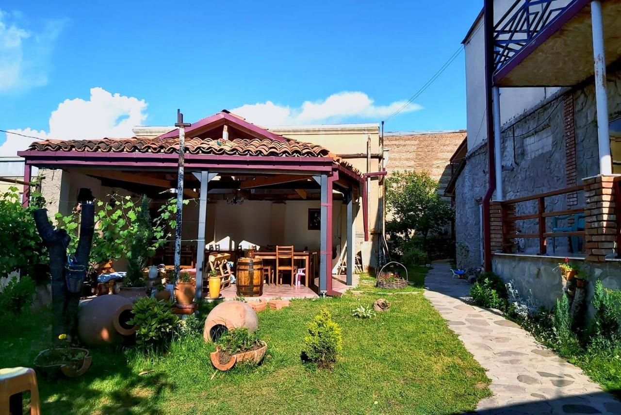 Gh Sanapiro Hotel Телави Екстериор снимка