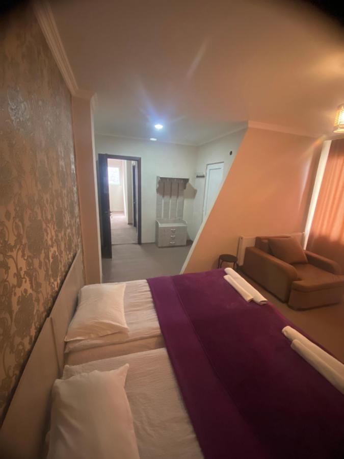 Gh Sanapiro Hotel Телави Екстериор снимка
