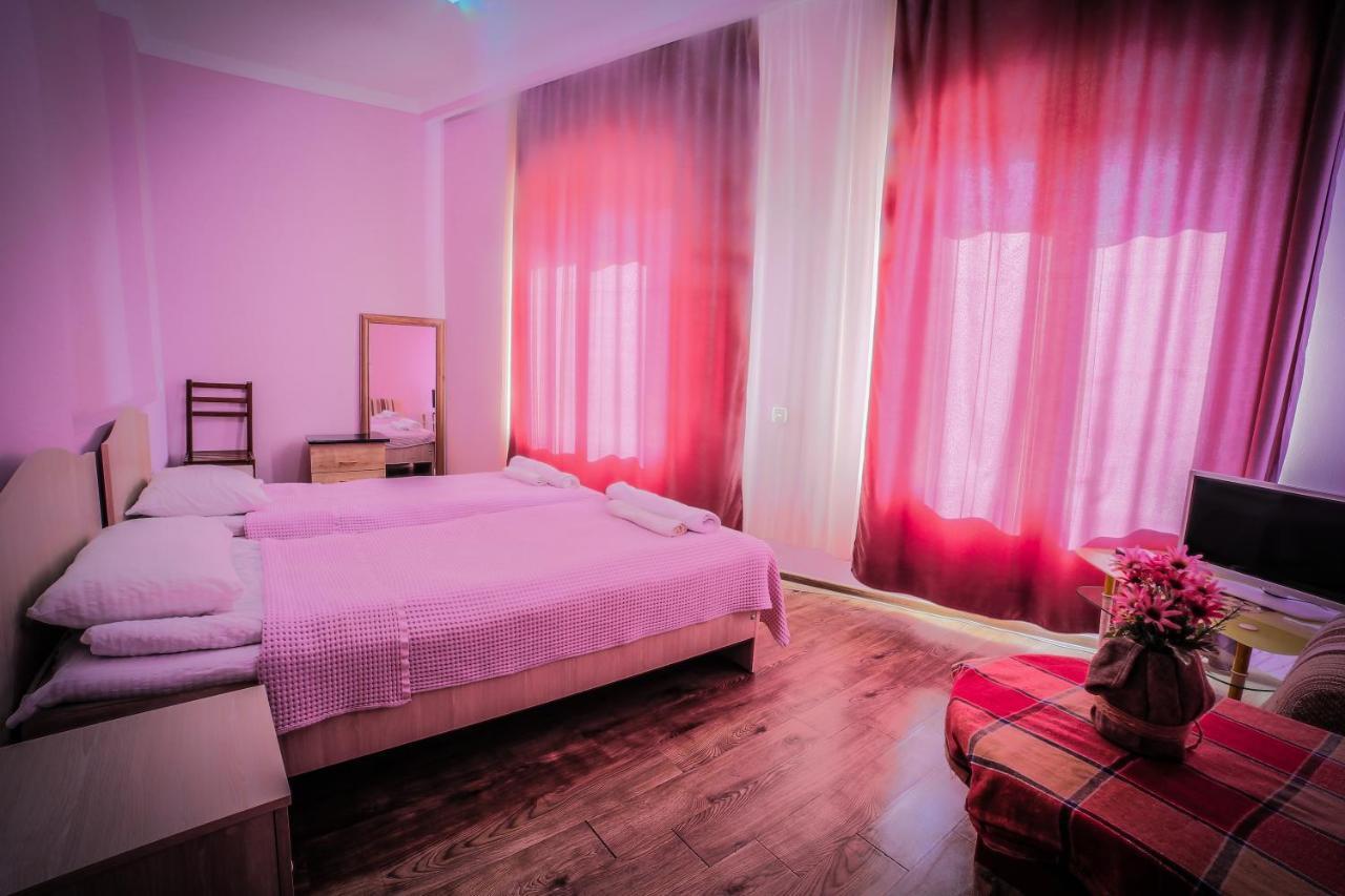 Gh Sanapiro Hotel Телави Екстериор снимка