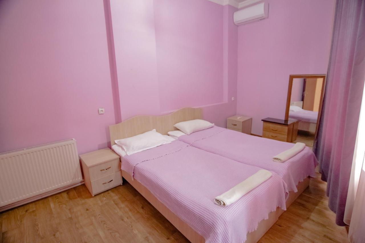 Gh Sanapiro Hotel Телави Екстериор снимка