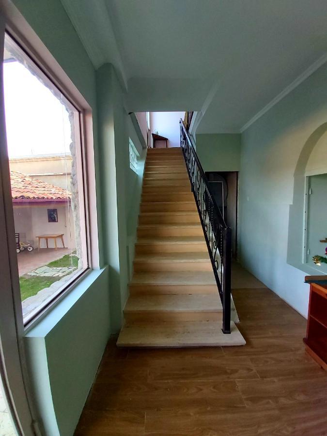 Gh Sanapiro Hotel Телави Екстериор снимка